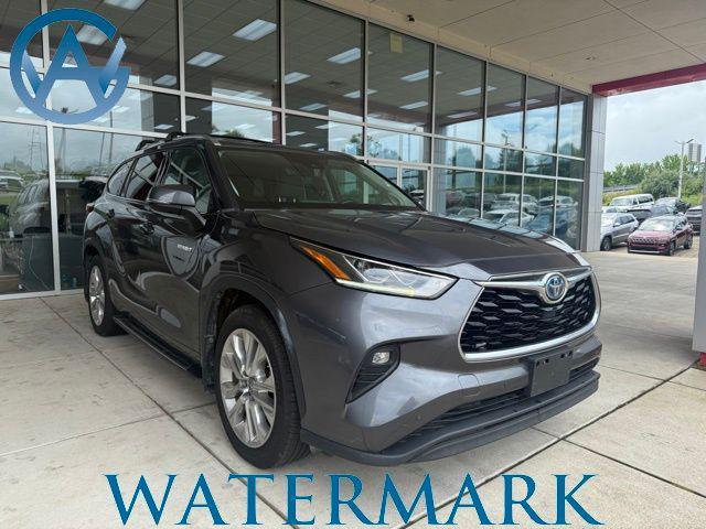 used 2021 Toyota Highlander Hybrid car, priced at $32,757