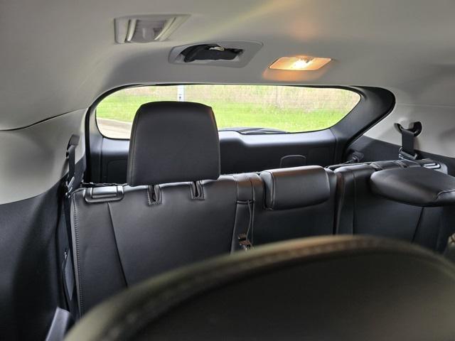 used 2020 Toyota Highlander Hybrid car, priced at $33,957
