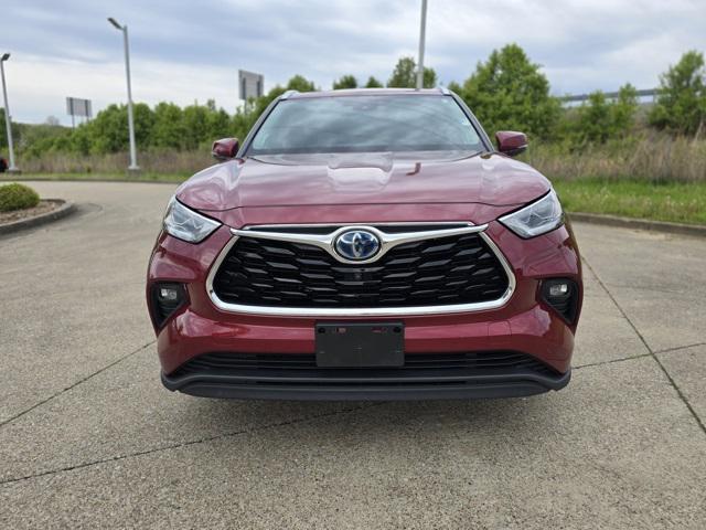 used 2020 Toyota Highlander Hybrid car, priced at $33,957