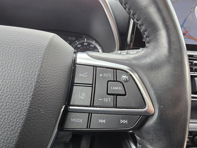 used 2020 Toyota Highlander Hybrid car, priced at $33,957