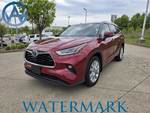 used 2020 Toyota Highlander Hybrid car, priced at $33,957