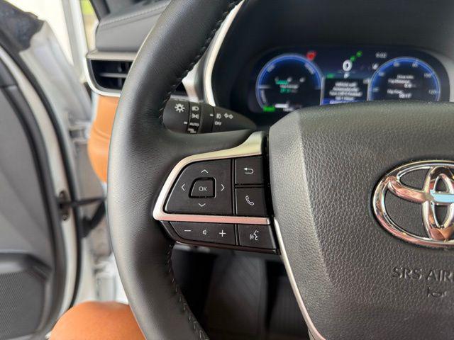 used 2024 Toyota Highlander Hybrid car, priced at $54,997