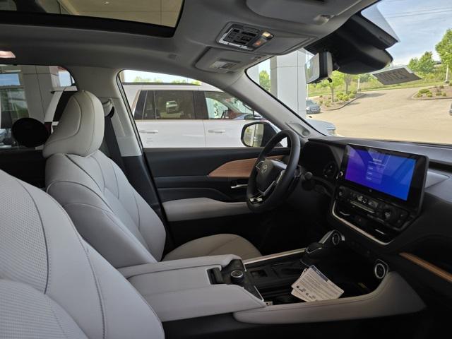new 2025 Toyota Grand Highlander car, priced at $54,972