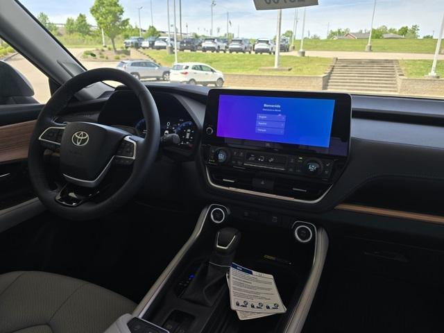 new 2025 Toyota Grand Highlander car, priced at $54,972