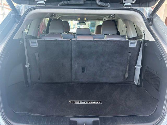 used 2023 Toyota Highlander car, priced at $28,128