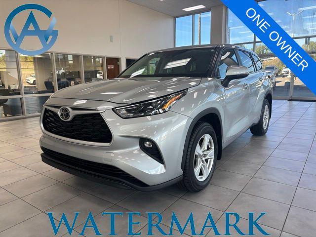 used 2023 Toyota Highlander car, priced at $28,128