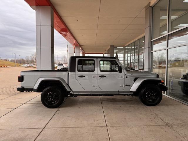 new 2023 Jeep Gladiator car, priced at $49,611