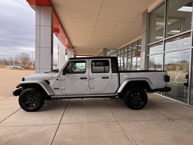 new 2023 Jeep Gladiator car, priced at $49,611