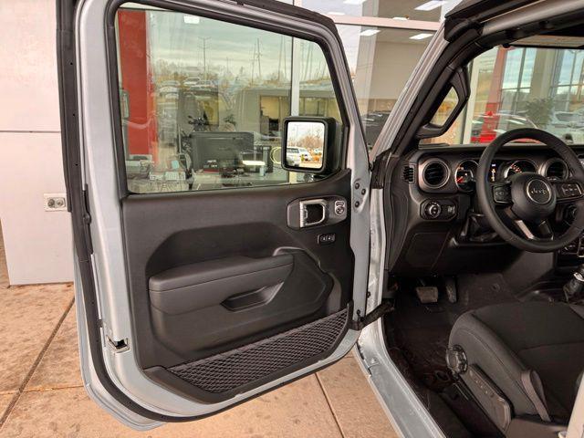 used 2023 Jeep Gladiator car, priced at $35,710
