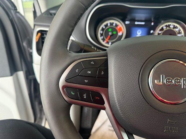used 2022 Jeep Cherokee car, priced at $26,539