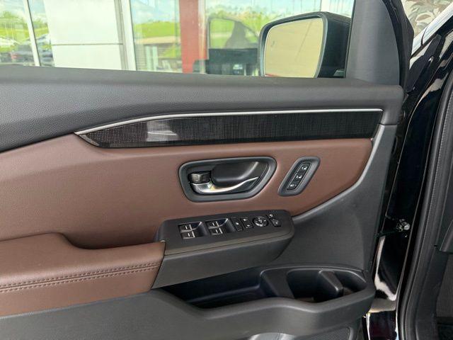 used 2024 Honda Pilot car, priced at $48,975