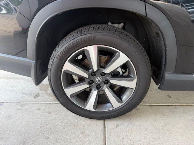 used 2024 Honda Pilot car, priced at $48,975