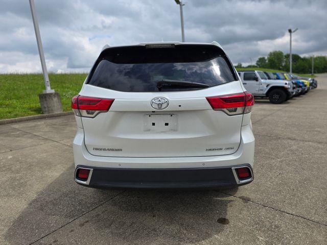 used 2019 Toyota Highlander car, priced at $24,962