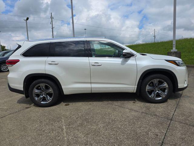 used 2019 Toyota Highlander car, priced at $24,962