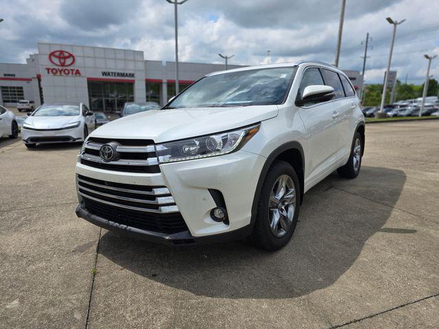 used 2019 Toyota Highlander car, priced at $24,962