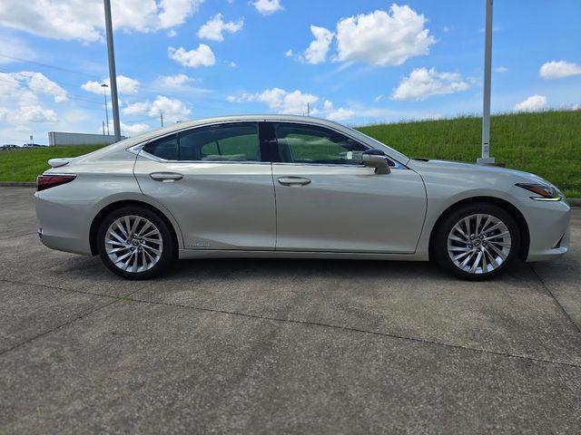 used 2019 Lexus ES 300h car, priced at $34,975