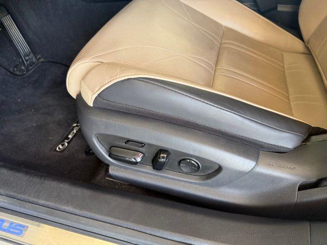 used 2019 Lexus ES 300h car, priced at $34,975