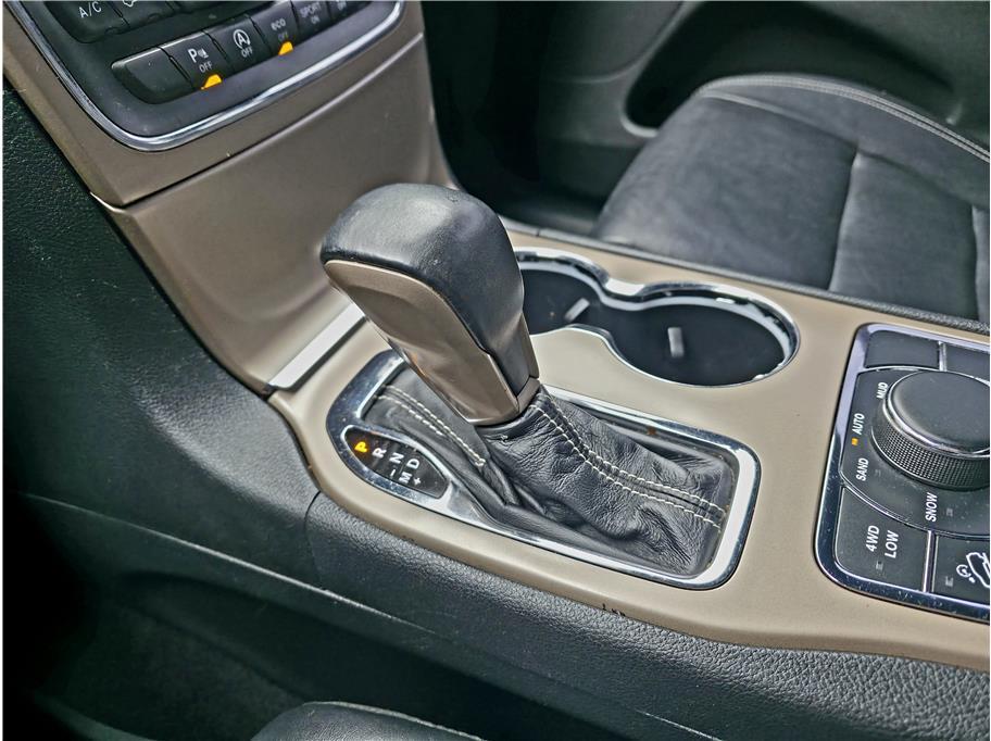 used 2016 Jeep Grand Cherokee car, priced at $12,990