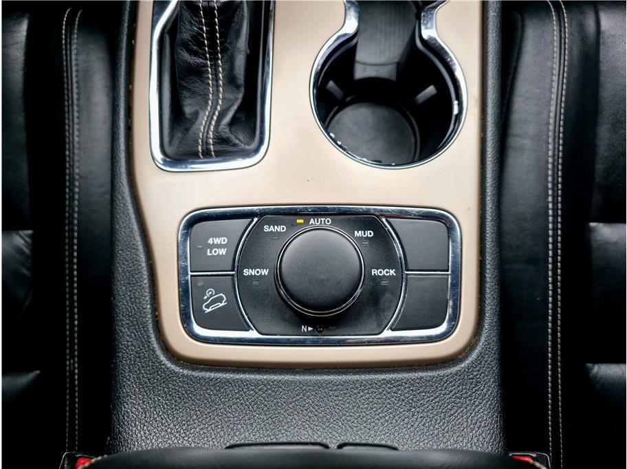 used 2016 Jeep Grand Cherokee car, priced at $12,990