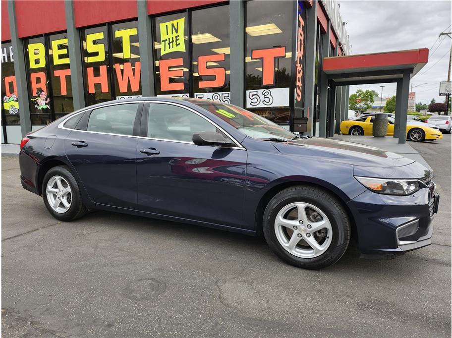 used 2018 Chevrolet Malibu car, priced at $15,990