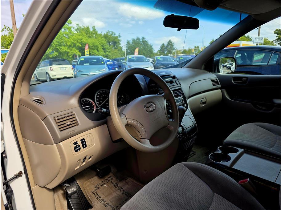 used 2004 Toyota Sienna car, priced at $4,990