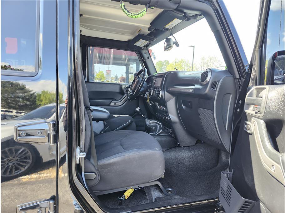 used 2013 Jeep Wrangler Unlimited car, priced at $12,750