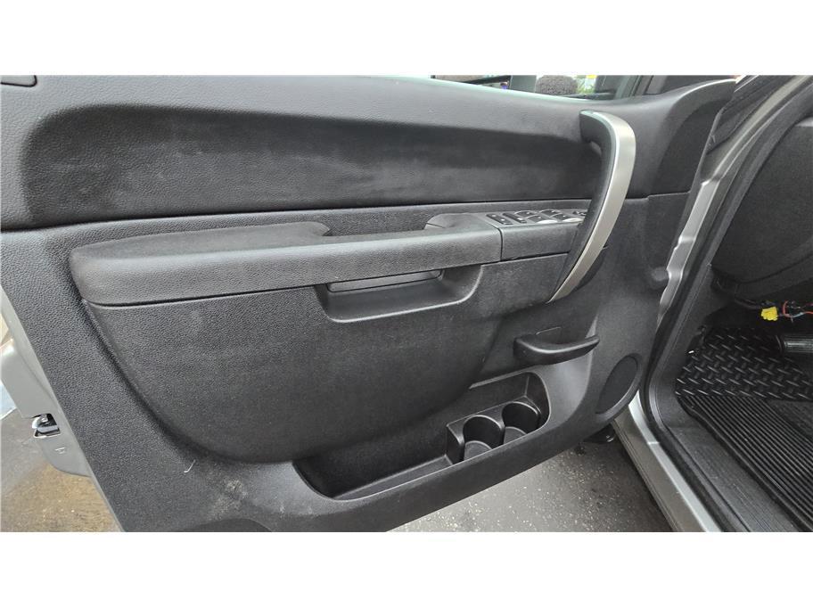 used 2013 GMC Sierra 2500 car, priced at $19,990