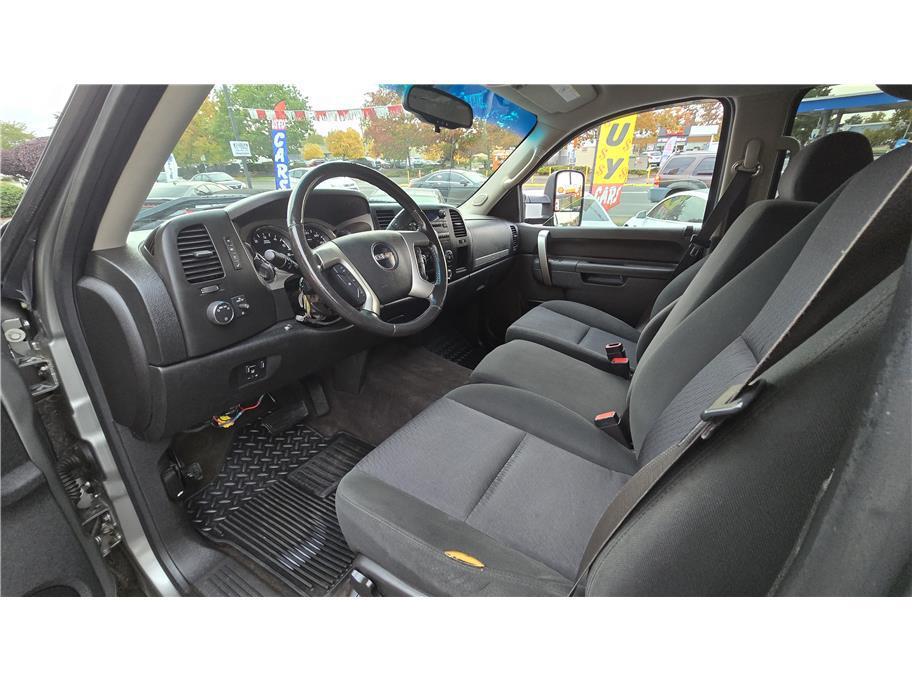 used 2013 GMC Sierra 2500 car, priced at $19,990