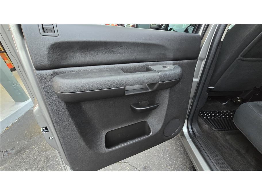 used 2013 GMC Sierra 2500 car, priced at $19,990