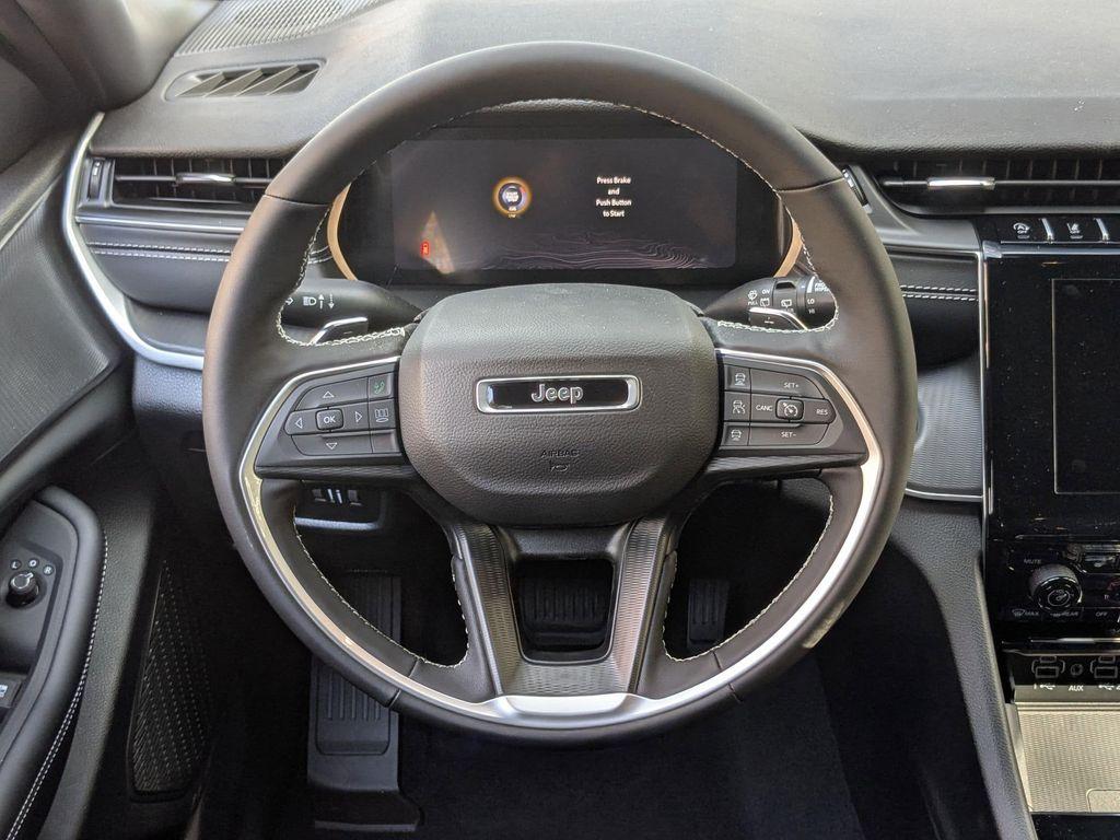 new 2025 Jeep Grand Cherokee car, priced at $38,496