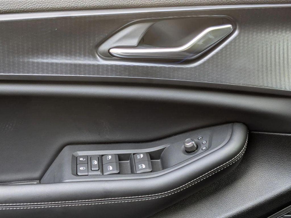 new 2025 Jeep Grand Cherokee car, priced at $38,496