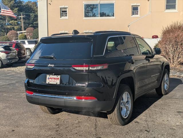 new 2025 Jeep Grand Cherokee car, priced at $40,175