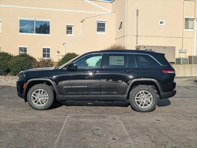 new 2025 Jeep Grand Cherokee car, priced at $40,175