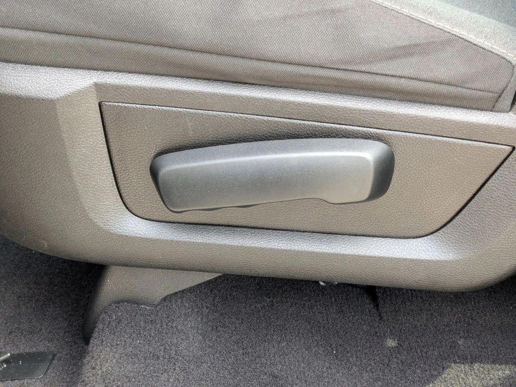 used 2022 Ram 1500 Classic car, priced at $33,499