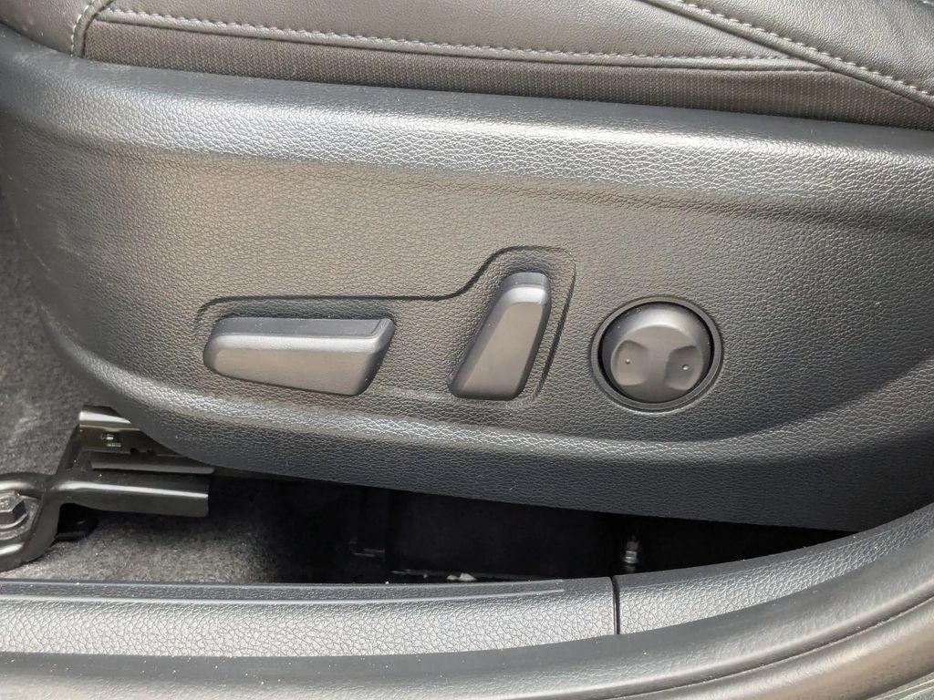 used 2023 Kia Seltos car, priced at $22,999