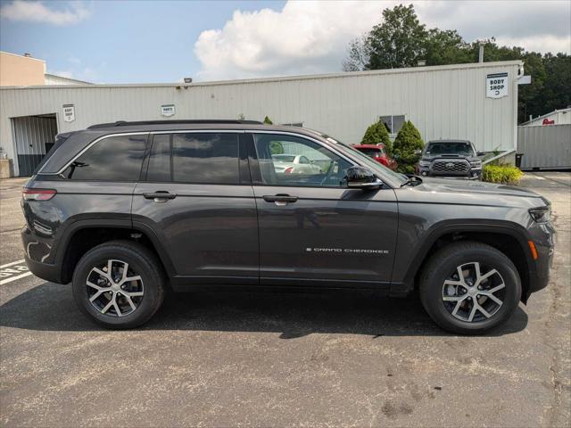 new 2024 Jeep Grand Cherokee car, priced at $40,747