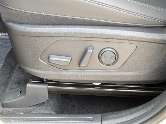 new 2025 Kia Sorento car, priced at $38,510