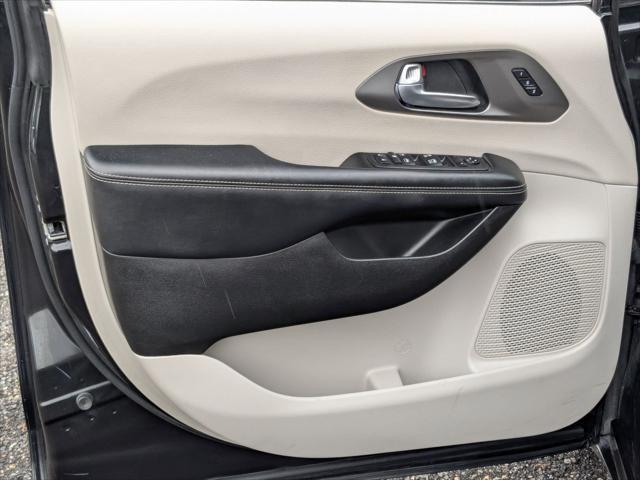used 2023 Chrysler Pacifica car, priced at $26,599