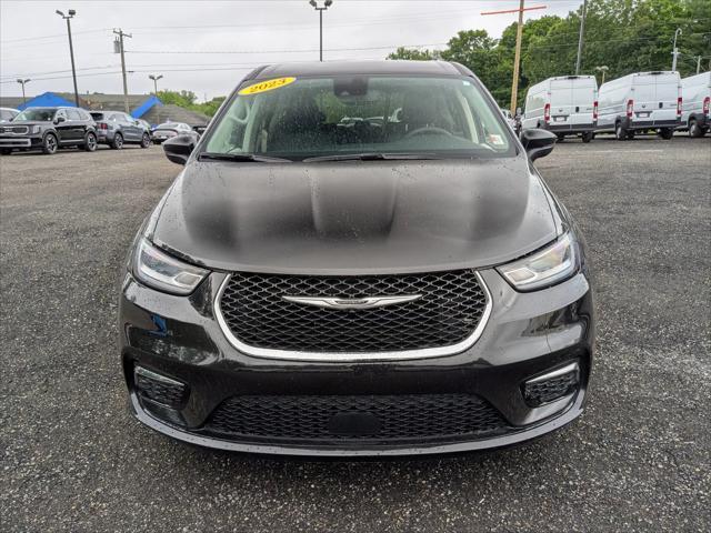 used 2023 Chrysler Pacifica car, priced at $28,499