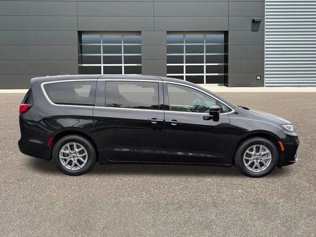 used 2023 Chrysler Pacifica car, priced at $24,499