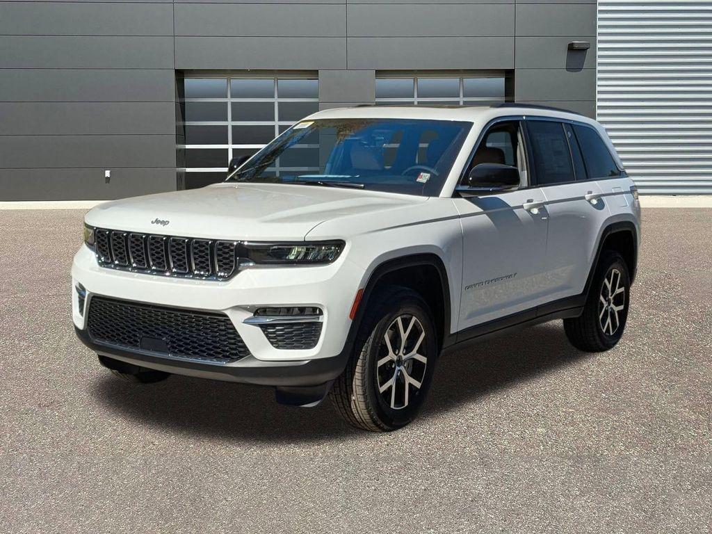 new 2025 Jeep Grand Cherokee car, priced at $45,845