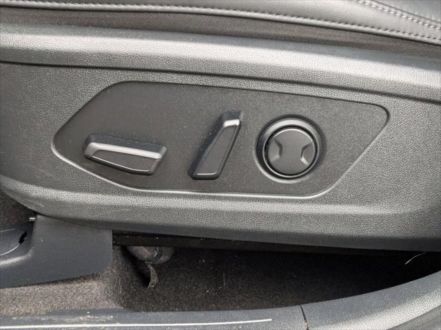 used 2023 Kia Sorento Hybrid car, priced at $33,999