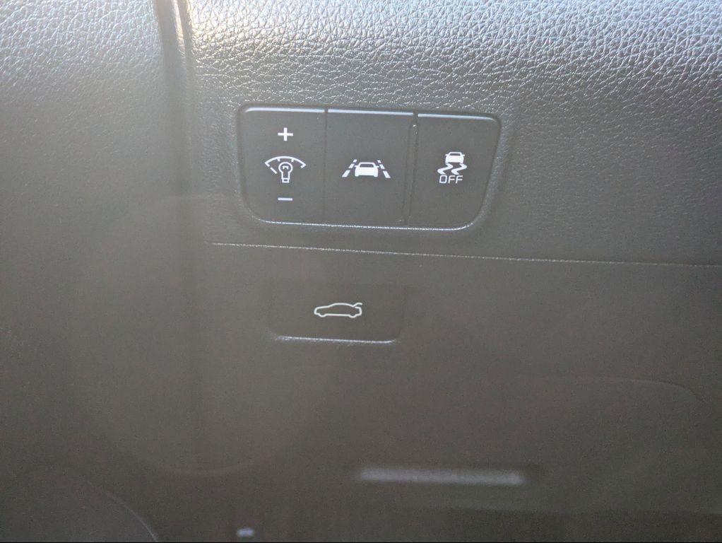 used 2023 Kia K5 car, priced at $21,999