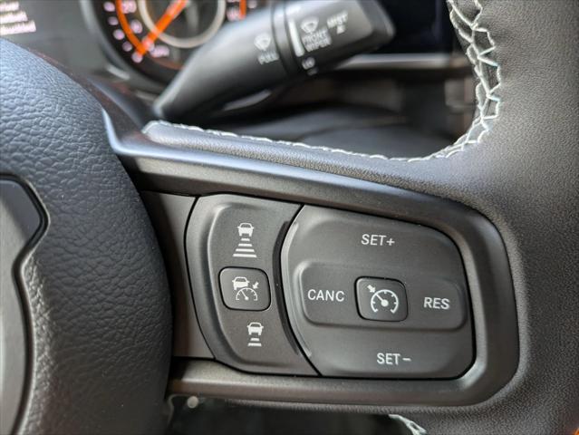 new 2025 Jeep Gladiator car, priced at $45,185
