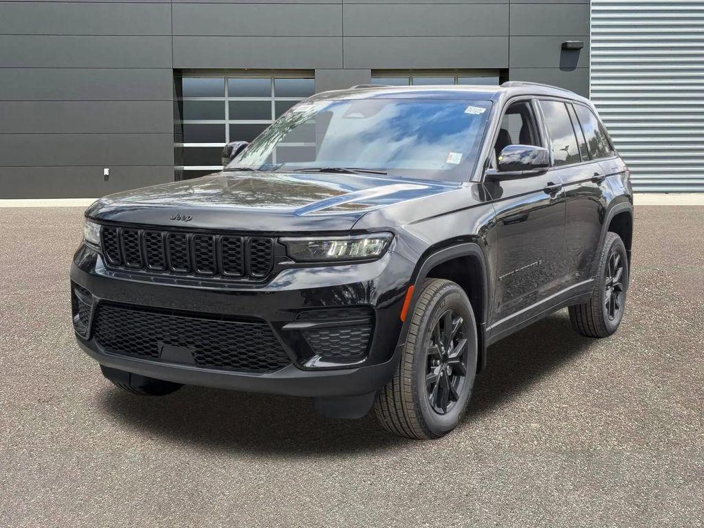 new 2025 Jeep Grand Cherokee car, priced at $41,219