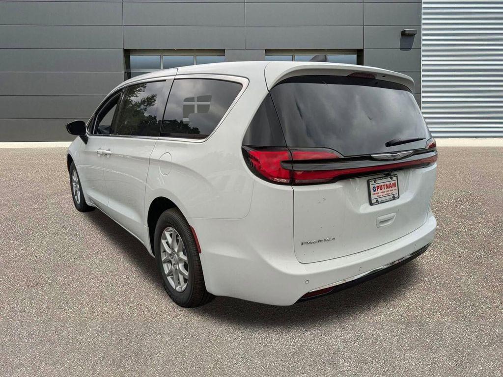 new 2026 Chrysler Pacifica car, priced at $38,295