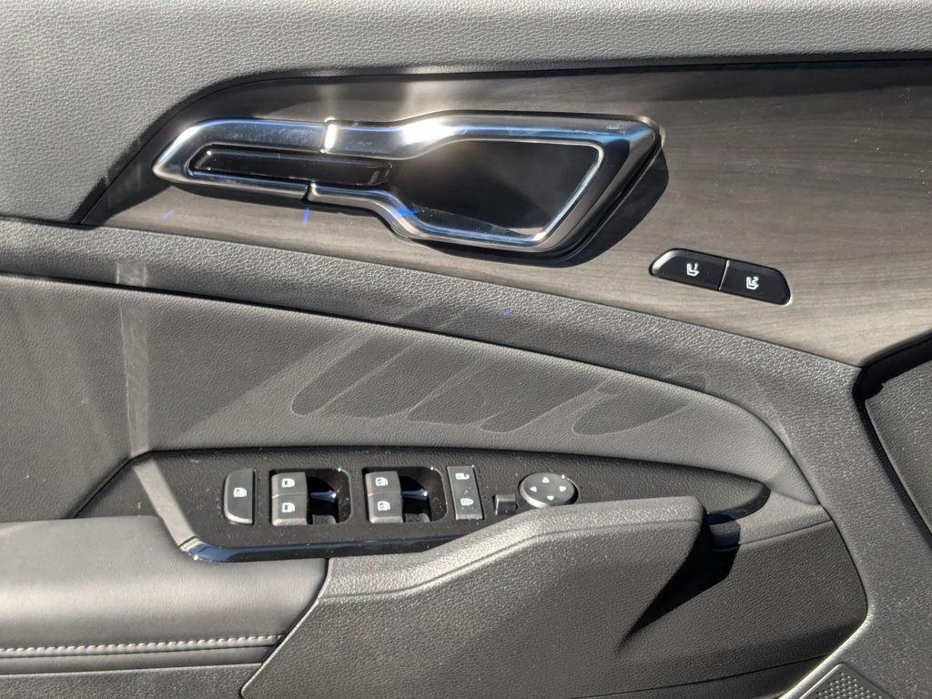 new 2025 Kia Sportage car, priced at $45,875