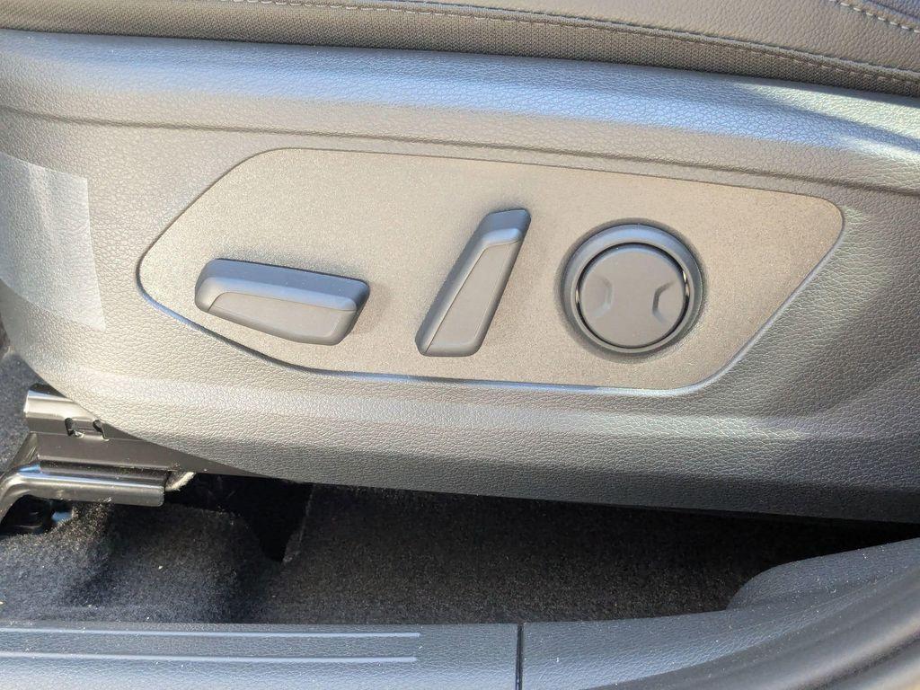 new 2025 Kia Sportage car, priced at $45,875
