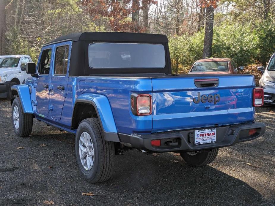 new 2023 Jeep Gladiator car, priced at $43,787