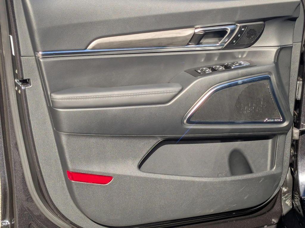 new 2025 Kia Telluride car, priced at $54,280